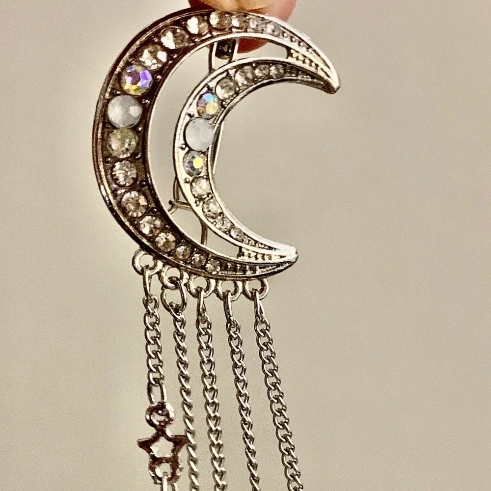 Super Elegant Embellished Hairpin to Enhance your Casual or Night Our Hair look